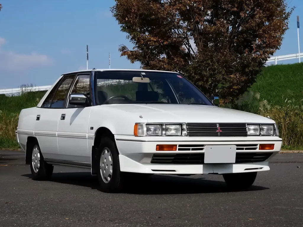 Mitsubishi Eterna 2-й рестайлинг 1988, седан, 3 поколение (11.1988 - 05.1990)