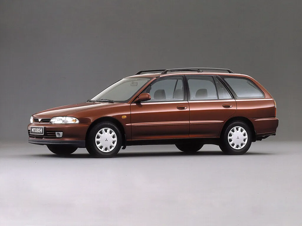 Mitsubishi Lancer рестайлинг 1992, универсал, 7 поколение, CB, CD (09.1992 - 06.2001)