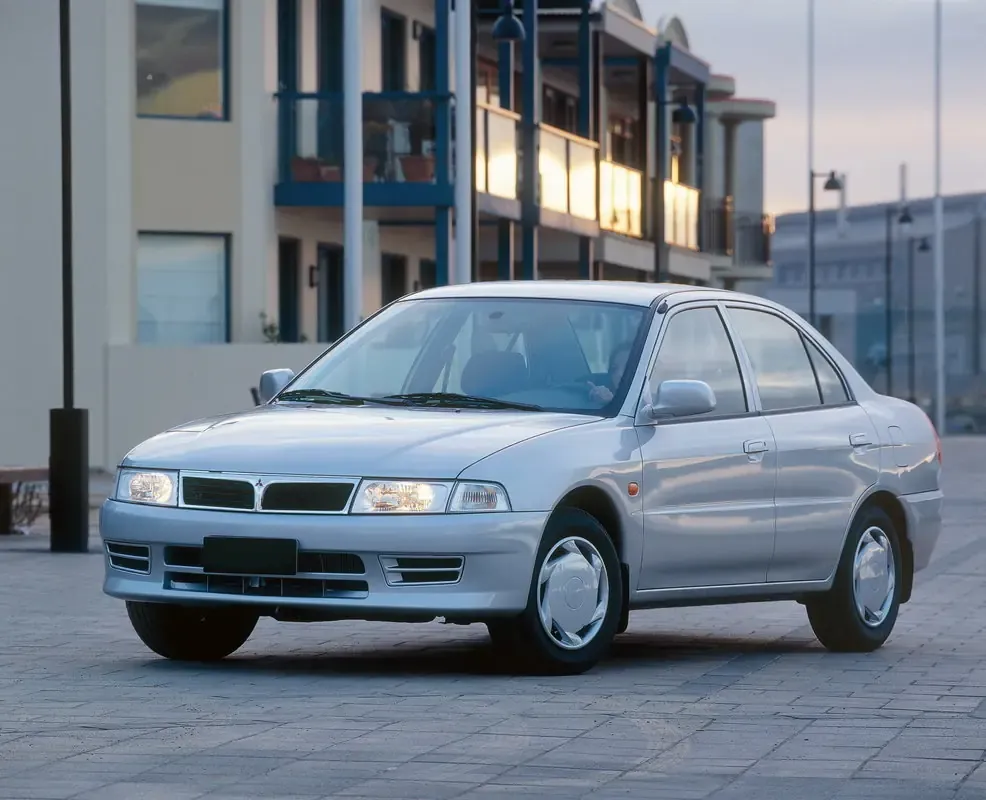 Mitsubishi Lancer рестайлинг 1997, седан, 8 поколение, CK, CM (09.1997 - 06.2001)