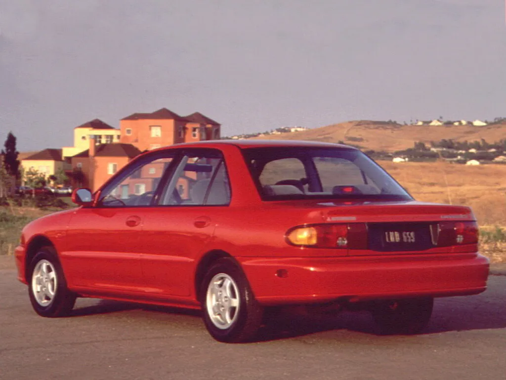 Mitsubishi Mirage 1992, седан, 4 поколение (01.1992 - 12.1996)