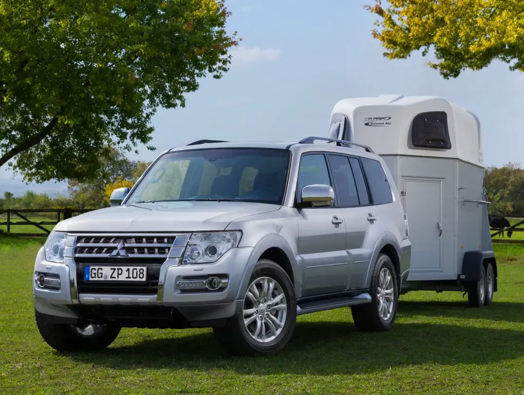 Mitsubishi Pajero 2-й рестайлинг 2014, джип/suv 5 дв., 4 поколение, V90 (08.2014 - 08.2018)