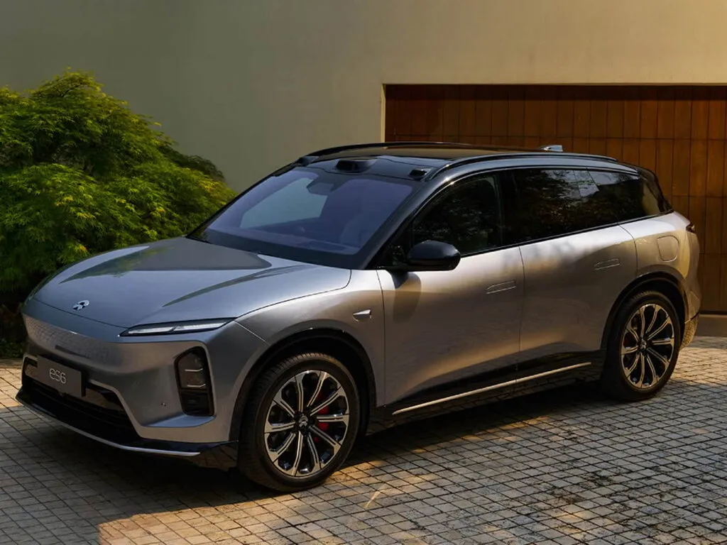 Nio ES6 рестайлинг 2025, джип/suv 5 дв., 2 поколение (05.2025 - н.в.)