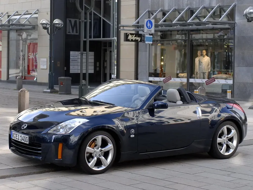 Nissan 350Z рестайлинг 2005, открытый кузов, 5 поколение, Z33 (10.2005 - 08.2009)