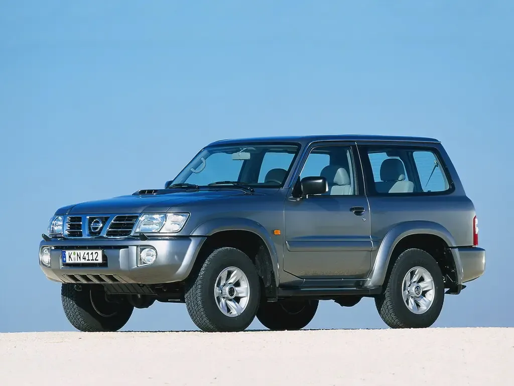 Nissan Patrol рестайлинг 2001, джип/suv 3 дв., 5 поколение, Y61 (10.2001 - 09.2004)