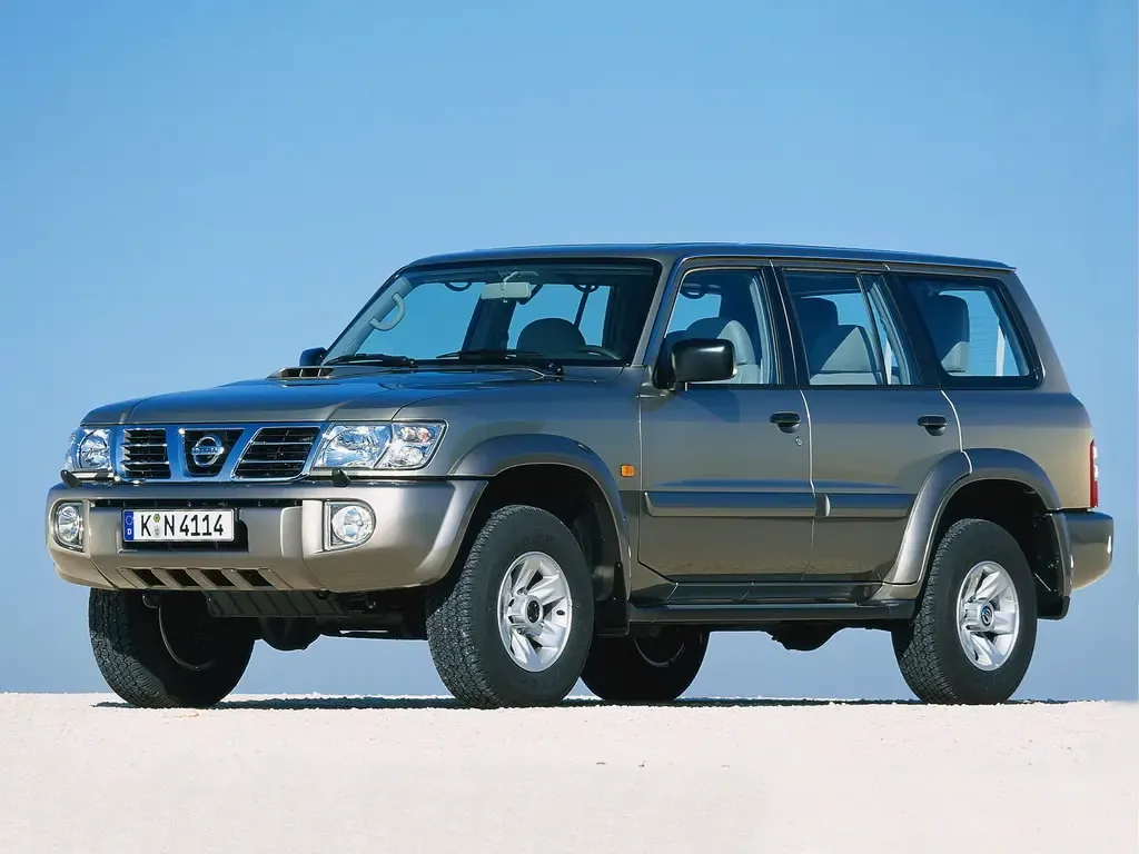 Nissan Patrol рестайлинг 2001, джип/suv 5 дв., 5 поколение, Y61 (10.2001 - 09.2004)