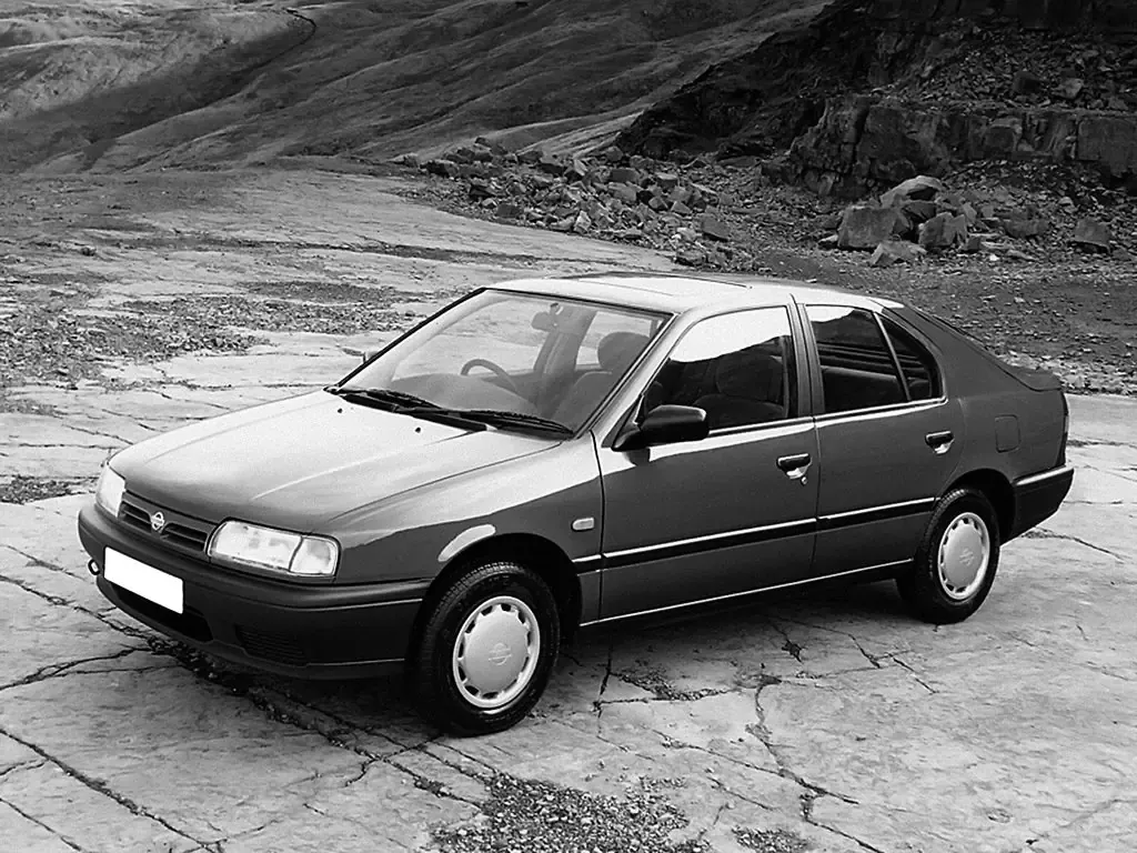 Nissan Primera 1991, лифтбек, 1 поколение, P10 (10.1991 - 08.1995)