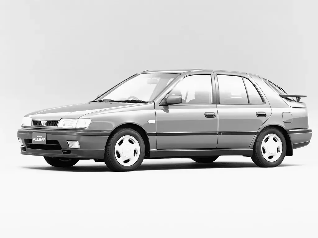 Nissan Pulsar 1990, лифтбек, 4 поколение, N14 (08.1990 - 12.1994)