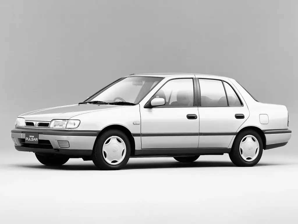 Nissan Pulsar 1990, седан, 4 поколение, N14 (08.1990 - 12.1994)