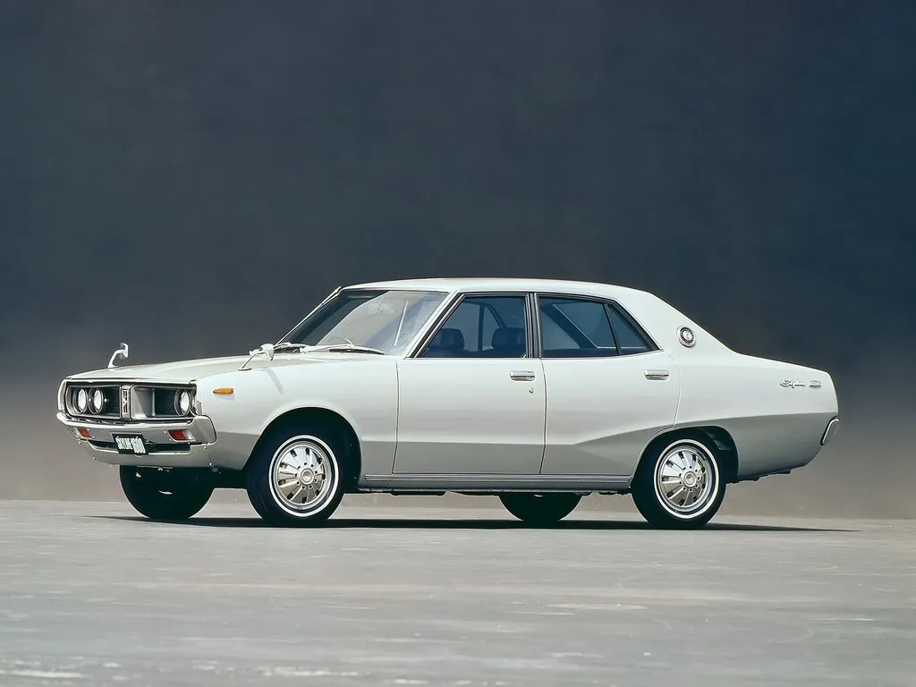 Nissan Skyline 1972, седан, 4 поколение, C110 (09.1972 - 09.1975)