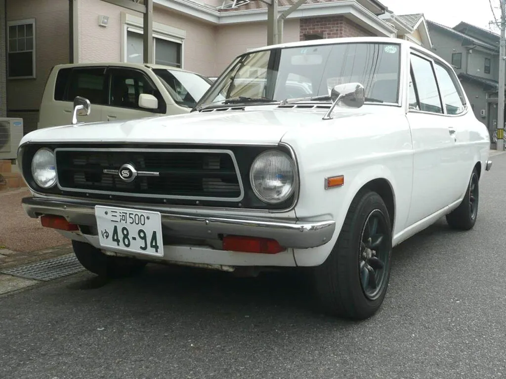 Nissan Sunny рестайлинг 1972, купе, 2 поколение, B110 (01.1972 - 04.1973)