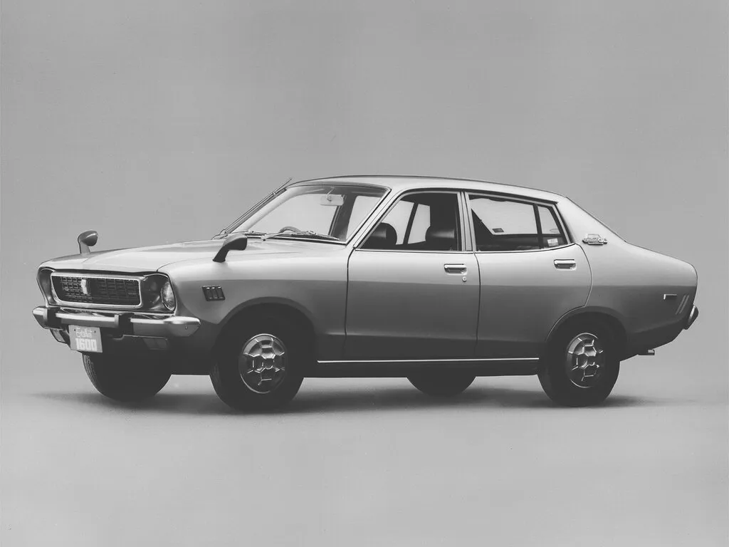 Nissan Sunny рестайлинг 1976, седан, 3 поколение, B210 (02.1976 - 10.1977)