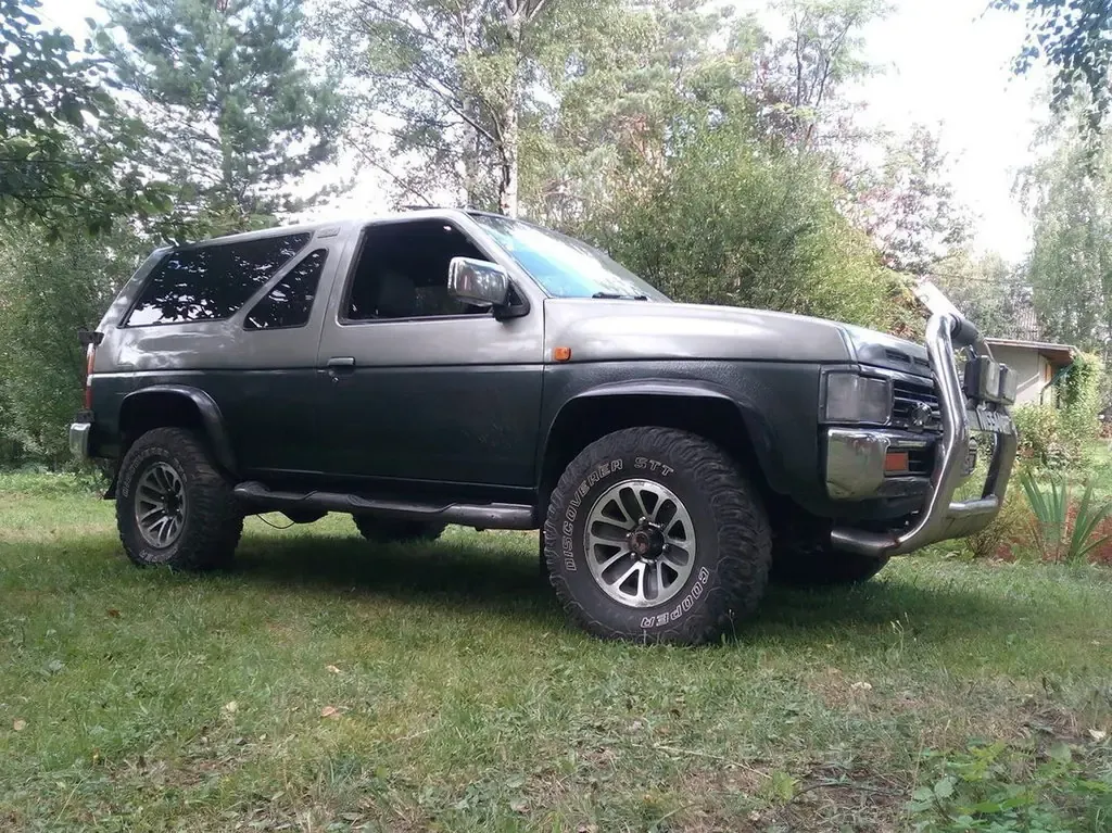 Nissan Terrano рестайлинг 1993, джип/suv 3 дв., 1 поколение, WD21 (01.1993 - 08.1995)