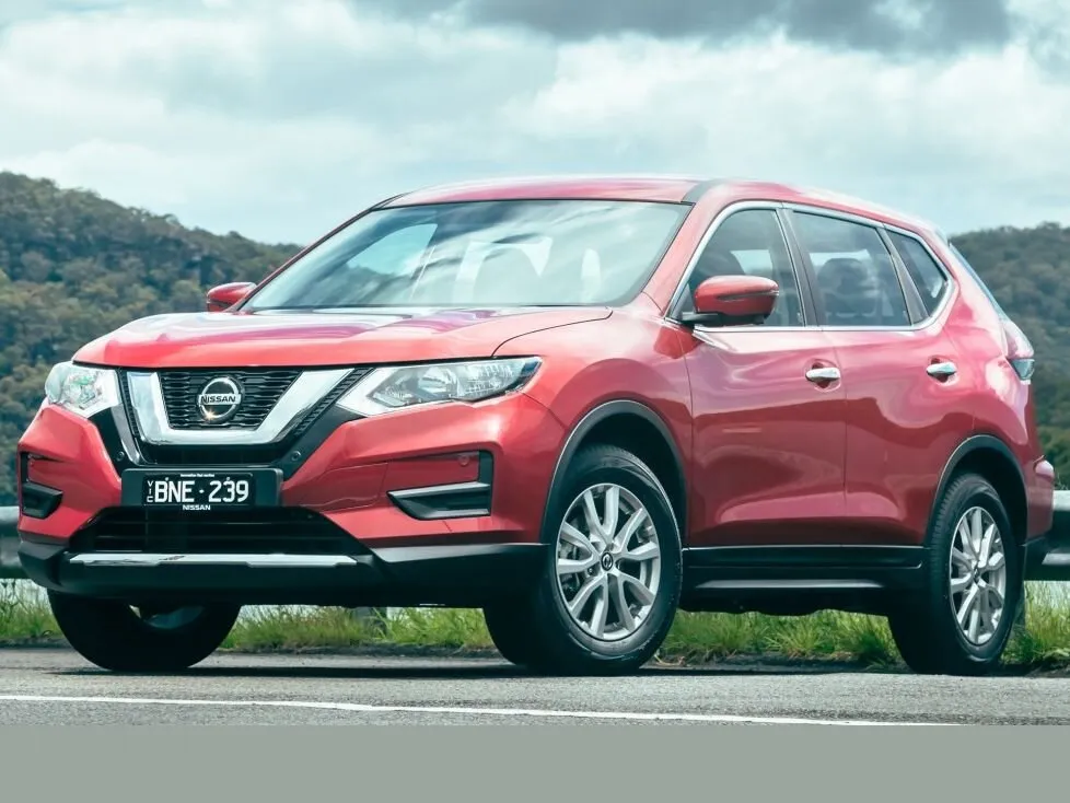 Nissan X-Trail рестайлинг 2017, джип/suv 5 дв., 3 поколение, T32 (09.2017 - 12.2021)