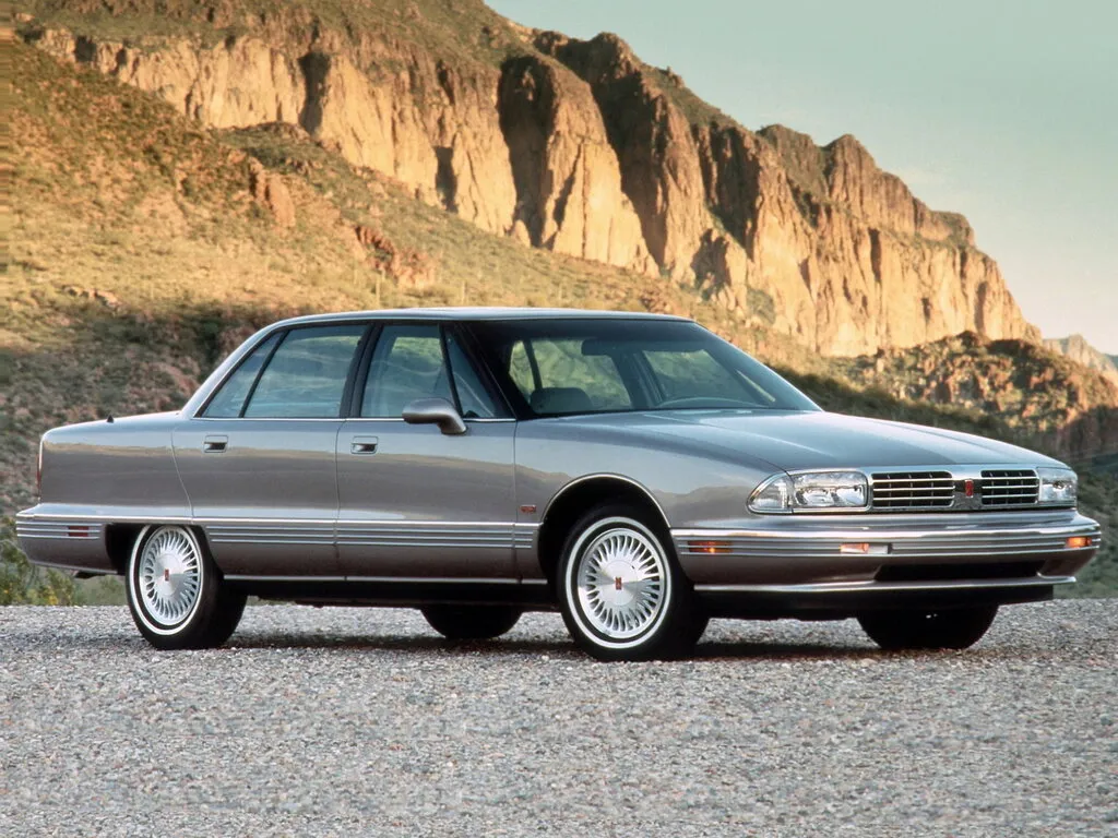 Oldsmobile 98 1990, седан, 12 поколение (05.1990 - 05.1996)