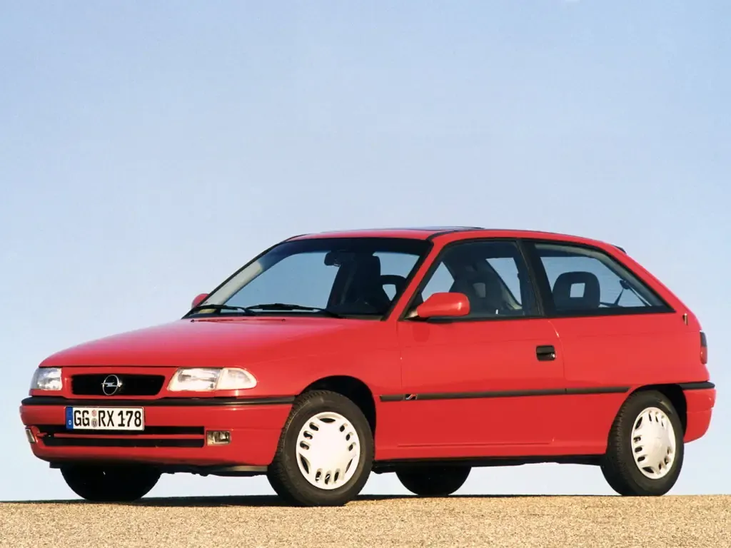 Opel Astra рестайлинг 1994, хэтчбек 3 дв., 1 поколение, F (08.1994 - 06.1998)