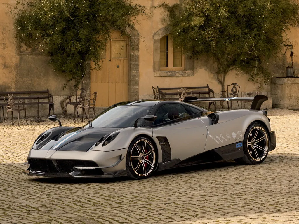 Pagani Huayra 2012, купе, 1 поколение (03.2012 - н.в.)