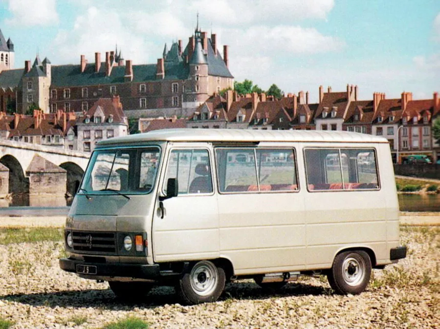 Peugeot J9 1980, автобус, 1 поколение (12.1980 - 01.1987)