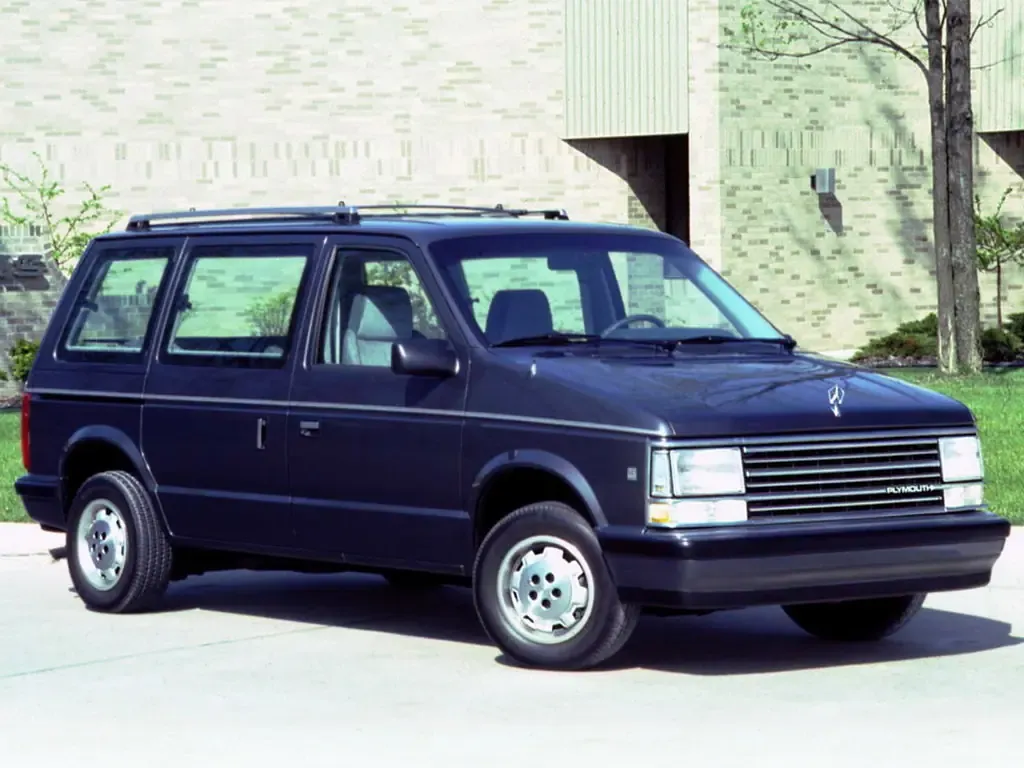 Plymouth Voyager рестайлинг 1987, минивэн, 1 поколение, S (05.1987 - 07.1990)