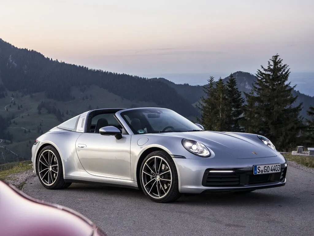 Porsche 911 2018, открытый кузов, 8 поколение, 992 (11.2018 - 05.2024)