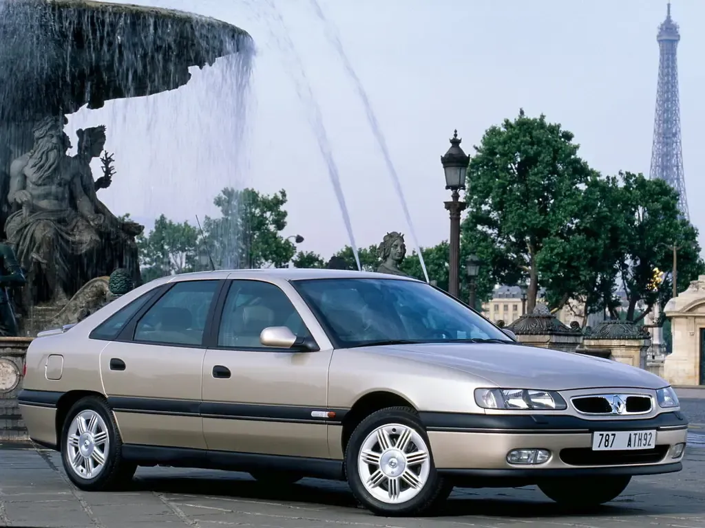 Renault Safrane рестайлинг 1996, лифтбек, 1 поколение, B54L (07.1996 - 12.2000)