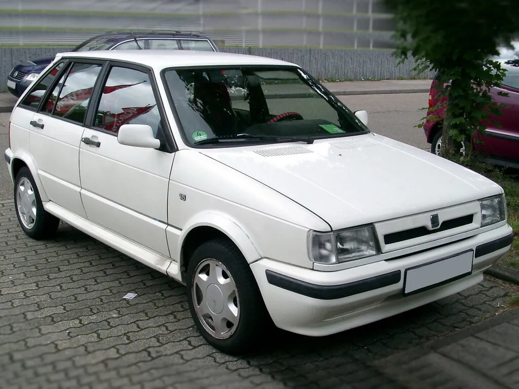 SEAT Ibiza рестайлинг 1991, хэтчбек 5 дв., 1 поколение, 021A (04.1991 - 05.1993)