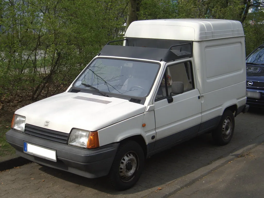 SEAT Terra 1986, цельнометаллический фургон, 1 поколение (03.1986 - 12.1995)