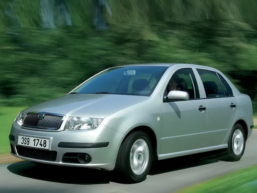 Skoda Fabia рестайлинг 2004, седан, 1 поколение, 6Y (08.2004 - 02.2007)