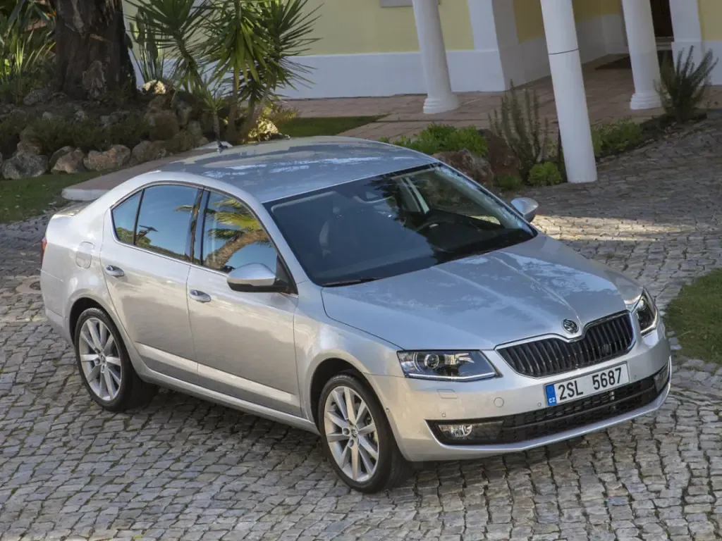 Skoda Octavia 2012, лифтбек, 3 поколение, A7 (12.2012 - 05.2017)