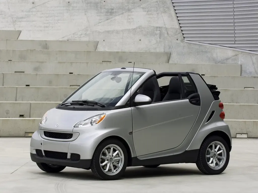 Smart Fortwo рестайлинг 2010, открытый кузов, 2 поколение, W451 (09.2010 - 05.2012)