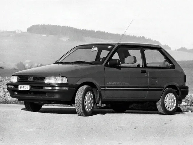 Subaru Justy рестайлинг 1988, хэтчбек 3 дв., 1 поколение, KA (10.1988 - 11.1995)