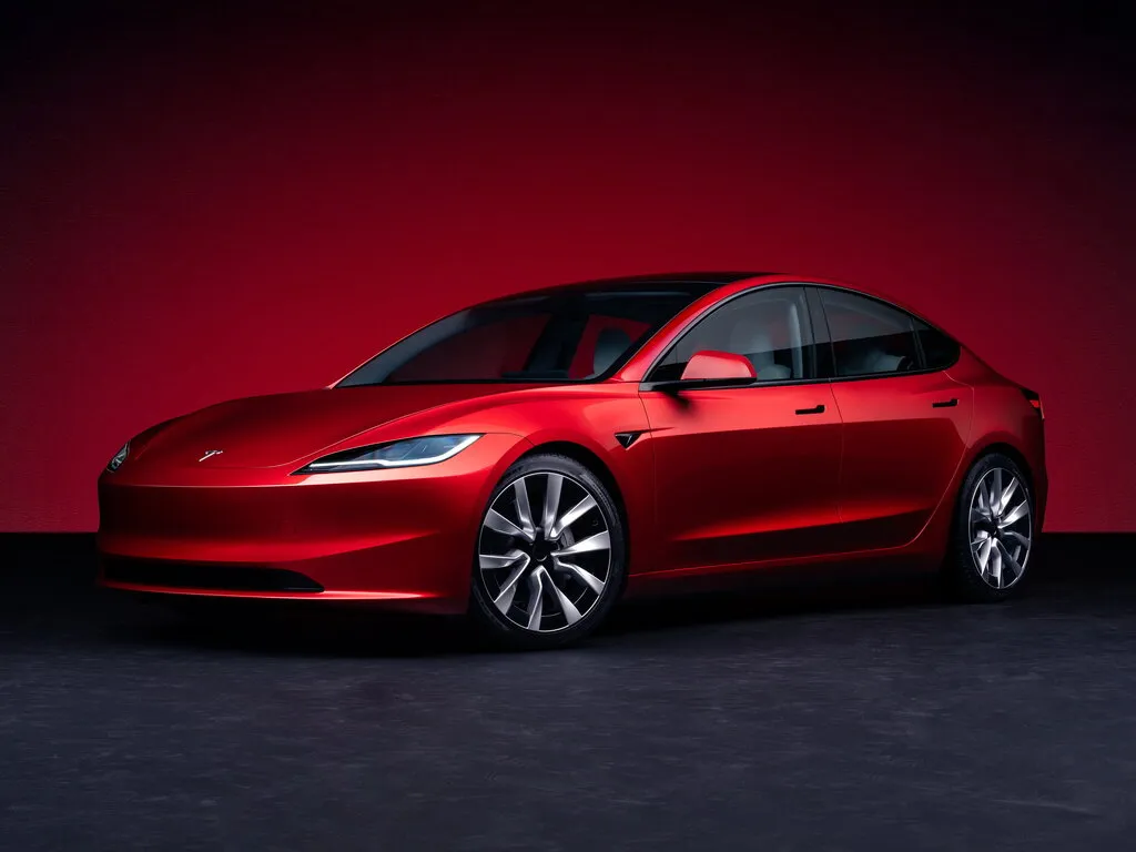 Tesla Model 3 рестайлинг 2023, седан, 1 поколение (09.2023 - н.в.)