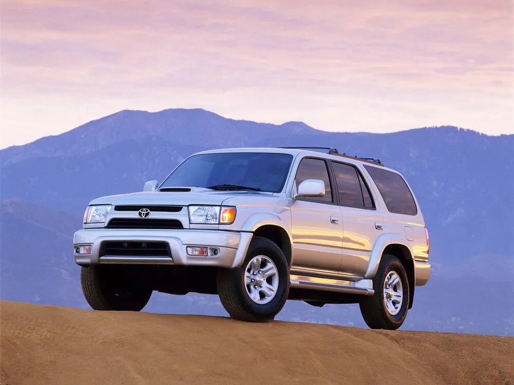 Toyota 4Runner рестайлинг 2000, джип/suv 5 дв., 3 поколение, N180 (08.2000 - 11.2002)