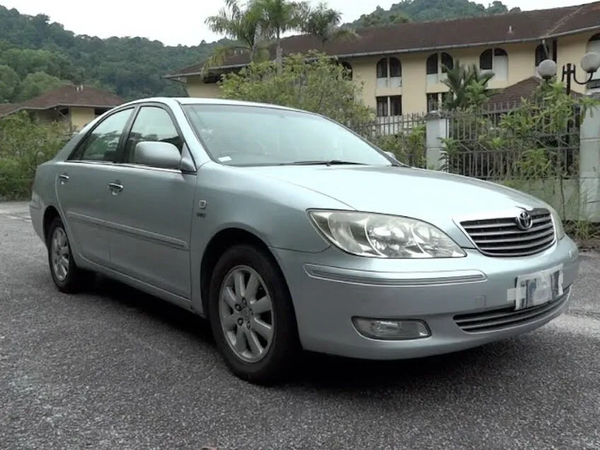 Toyota Camry 2001, седан, 6 поколение, XV30 (07.2001 - 06.2004)