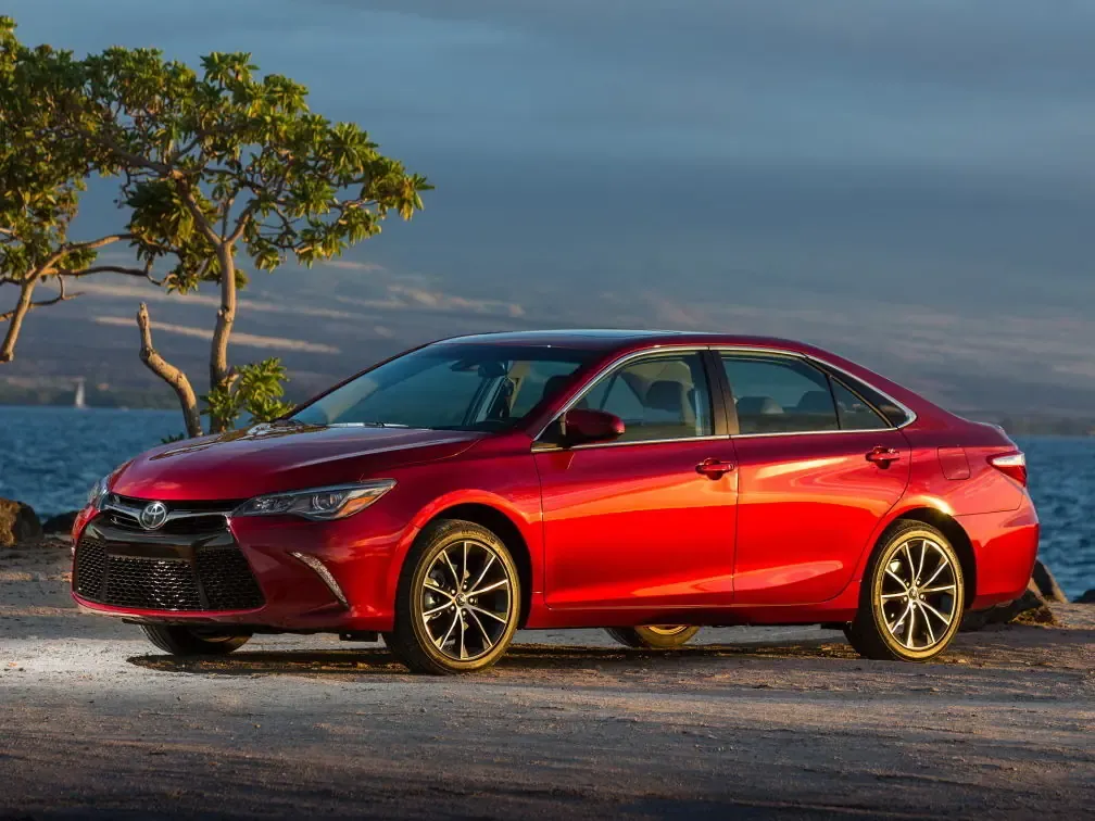 Toyota Camry рестайлинг 2014, седан, 8 поколение, XV50 (05.2014 - 05.2017)