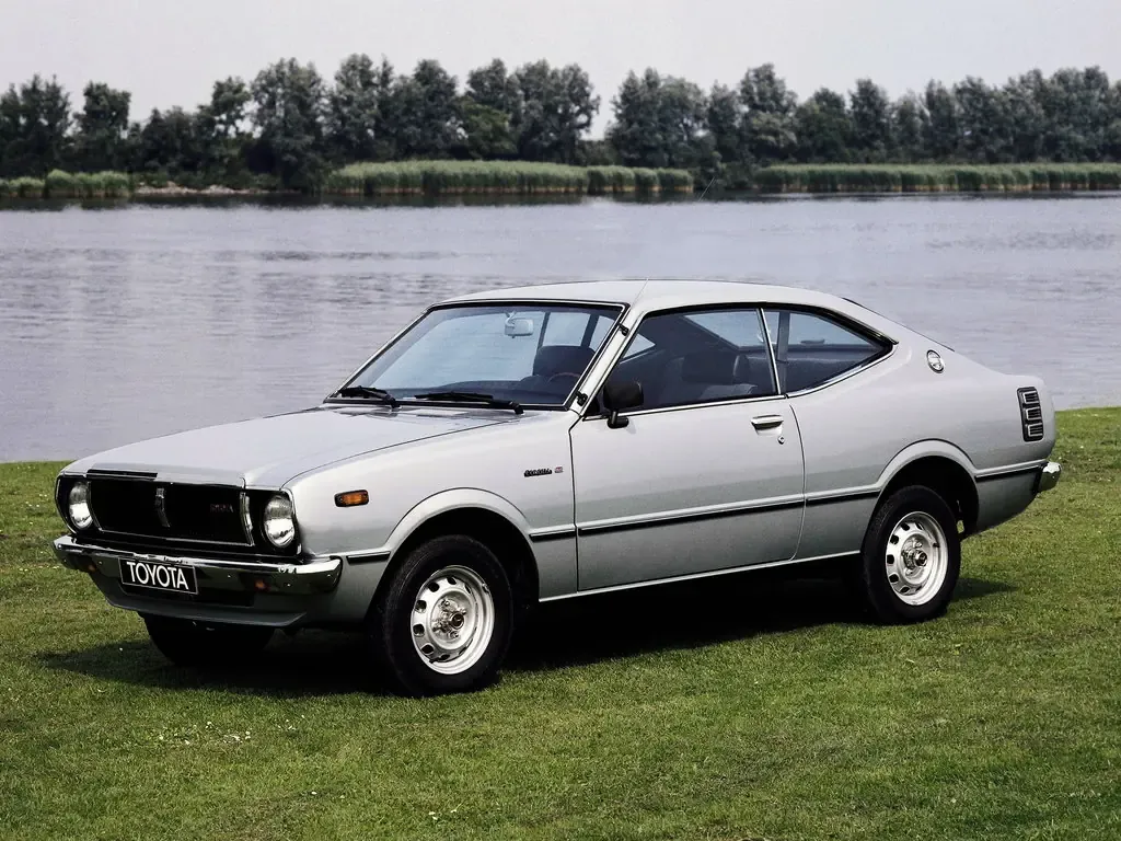 Toyota Corolla 1974, купе, 3 поколение, E30 (04.1974 - 07.1979)