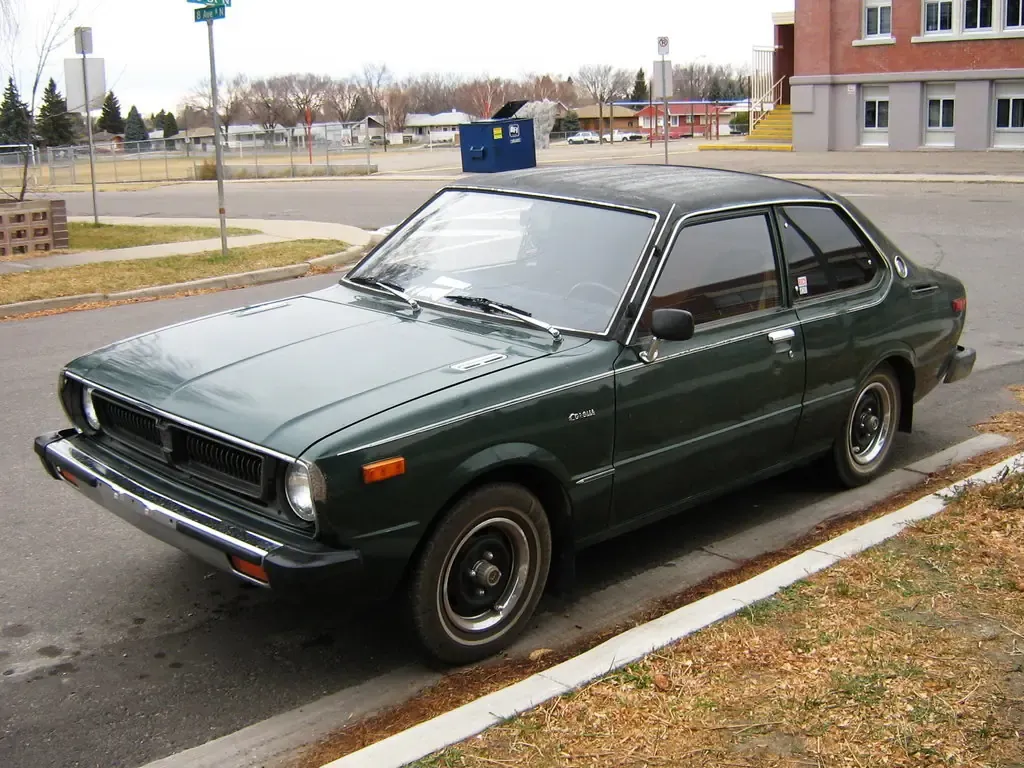 Toyota Corolla 1974, купе, 3 поколение, E30 (04.1974 - 07.1979)