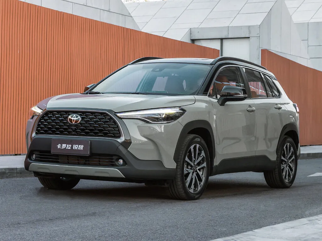 Toyota Corolla Cross 2022, джип/suv 5 дв., 1 поколение (01.2022 - н.в.)