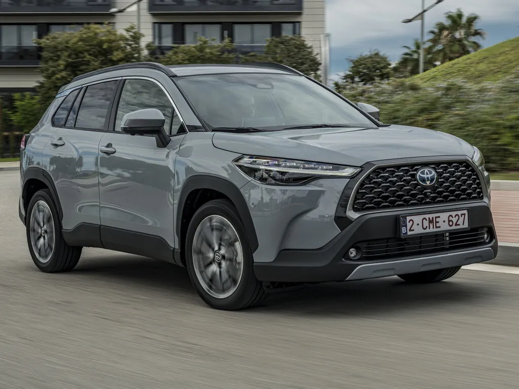 Toyota Corolla Cross 2022, джип/suv 5 дв., 1 поколение (11.2022 - 05.2025)