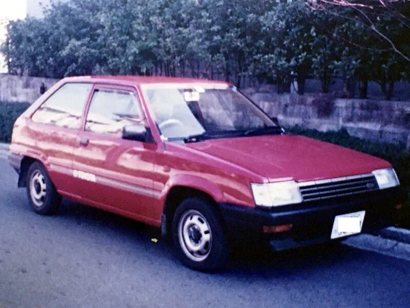 Toyota Corsa рестайлинг 1984, хэтчбек 3 дв., 2 поколение, L20 (08.1984 - 04.1986)