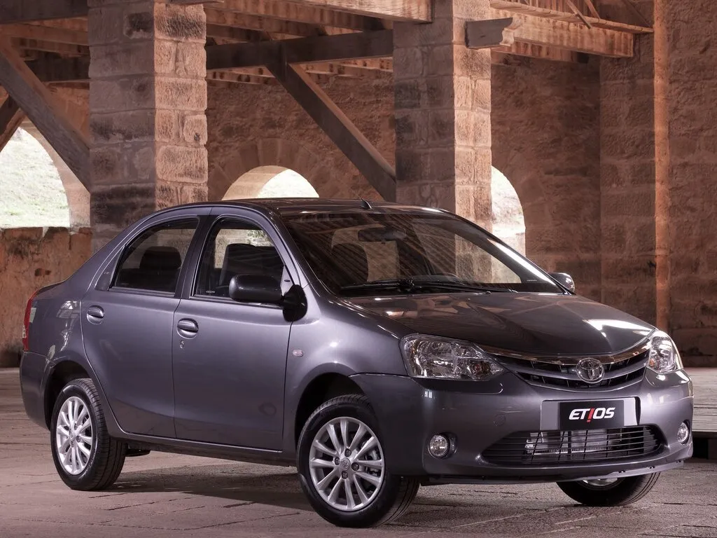 Toyota Etios 2011, седан, 1 поколение, AK10 (06.2011 - 12.2016)