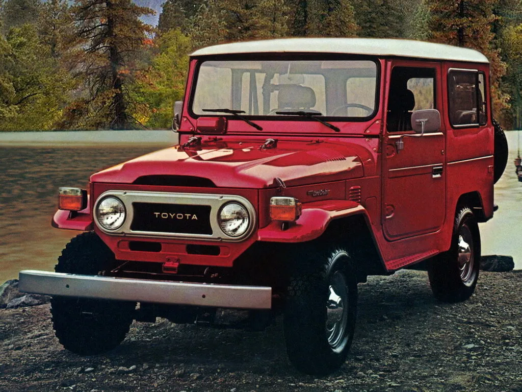 Toyota Land Cruiser 2-й рестайлинг 1972, джип/suv 3 дв., 5 поколение, 40 (04.1972 - 07.1980)
