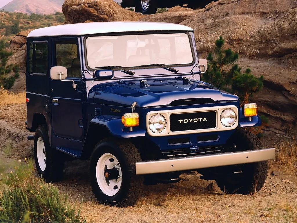 Toyota Land Cruiser 3-й рестайлинг 1979, джип/suv 3 дв., 5 поколение, 40 (02.1979 - 10.1984)