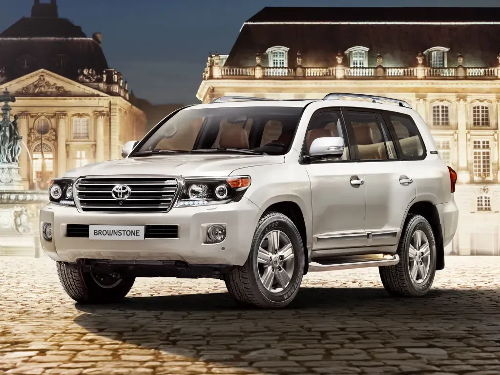 Toyota Land Cruiser рестайлинг 2012, джип/suv 5 дв., 11 поколение, J200 (04.2012 - 12.2015)