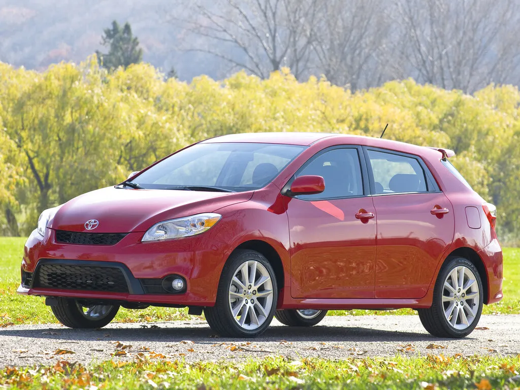 Toyota Matrix рестайлинг 2010, хэтчбек 5 дв., 2 поколение, E140 (11.2010 - 08.2013)