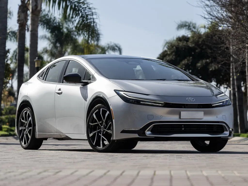 Toyota Prius PHV 2024, лифтбек, 5 поколение, XW60 (09.2024 - н.в.)