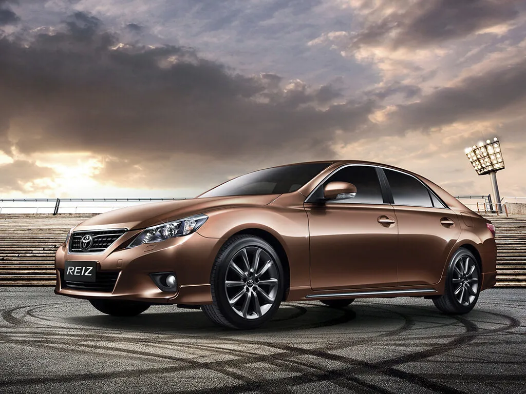 Toyota Reiz 2010, седан, 2 поколение, X130 (10.2010 - 09.2017)
