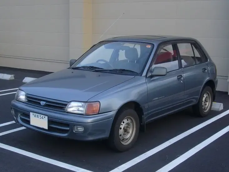 Toyota Starlet рестайлинг 1992, хэтчбек 5 дв., 4 поколение, P80 (01.1992 - 04.1994)