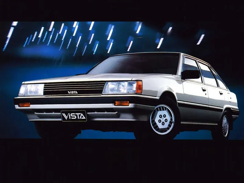 Toyota Vista 1982, лифтбек, 1 поколение, V10 (08.1982 - 05.1984)