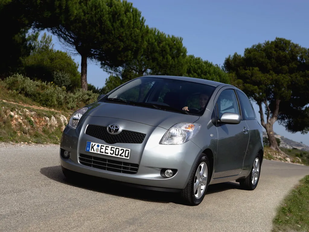 Toyota Yaris 2005, хэтчбек 3 дв., 2 поколение, XP90 (08.2005 - 08.2008)