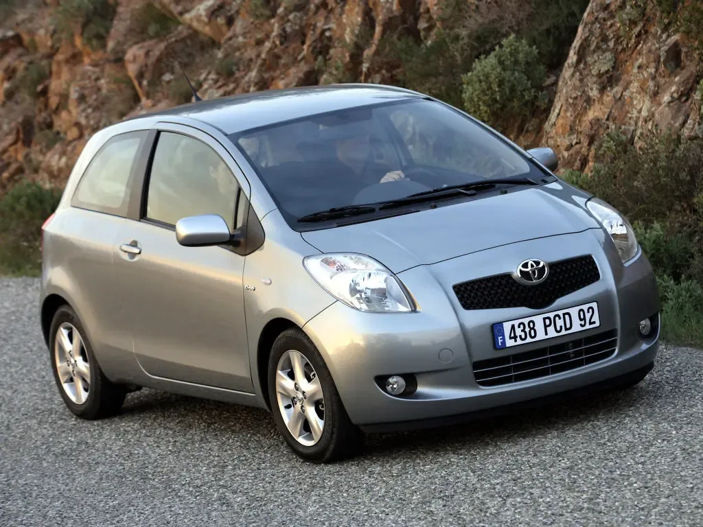 Toyota Yaris 2005, хэтчбек 3 дв., 2 поколение, XP90 (10.2005 - 12.2008)